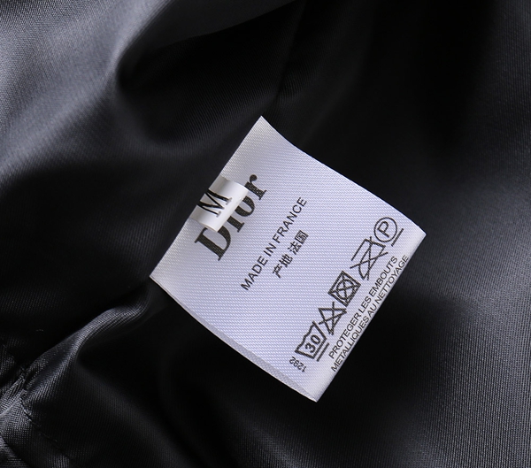 ブランドジャケット全体デザイン